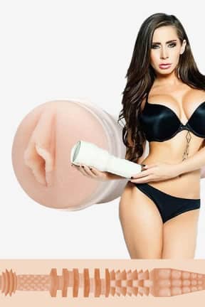 Fleshlight Madison Ivy Beyond - Luk øjnene og mærk Madison Ivy glide ned over dig – en eksakt afstøbning af hendes lækre vagina. Udforsk den pirrende indre struktur og få en følelse af total nydelse.