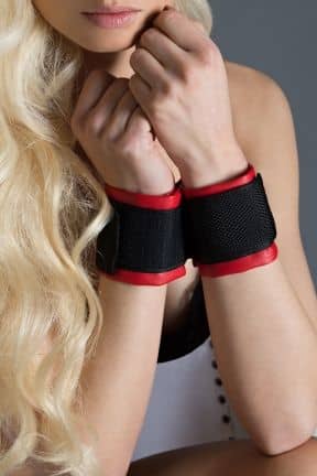 Alle GP Bound Together Wrist Restraints
