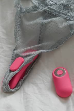 Klitorisvibrator Portable Wearable Vibrator w. Remote