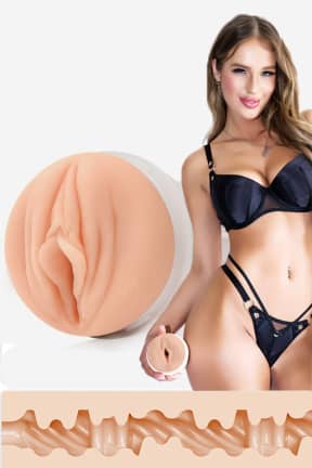 Fleshlight Sky Bri Celestial - Charmerende Sky Bri venter dig under dynen med denne Fleshlight vagina, støbt direkte efter hende. Den himmelske Celestial-struktur kan med garanti skyde dig langt ud i verdensrummet!