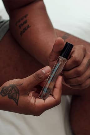 Intim hygiejne Eye of Love - Blue Ember Pheromone Parfum to Attract Her - 10ml