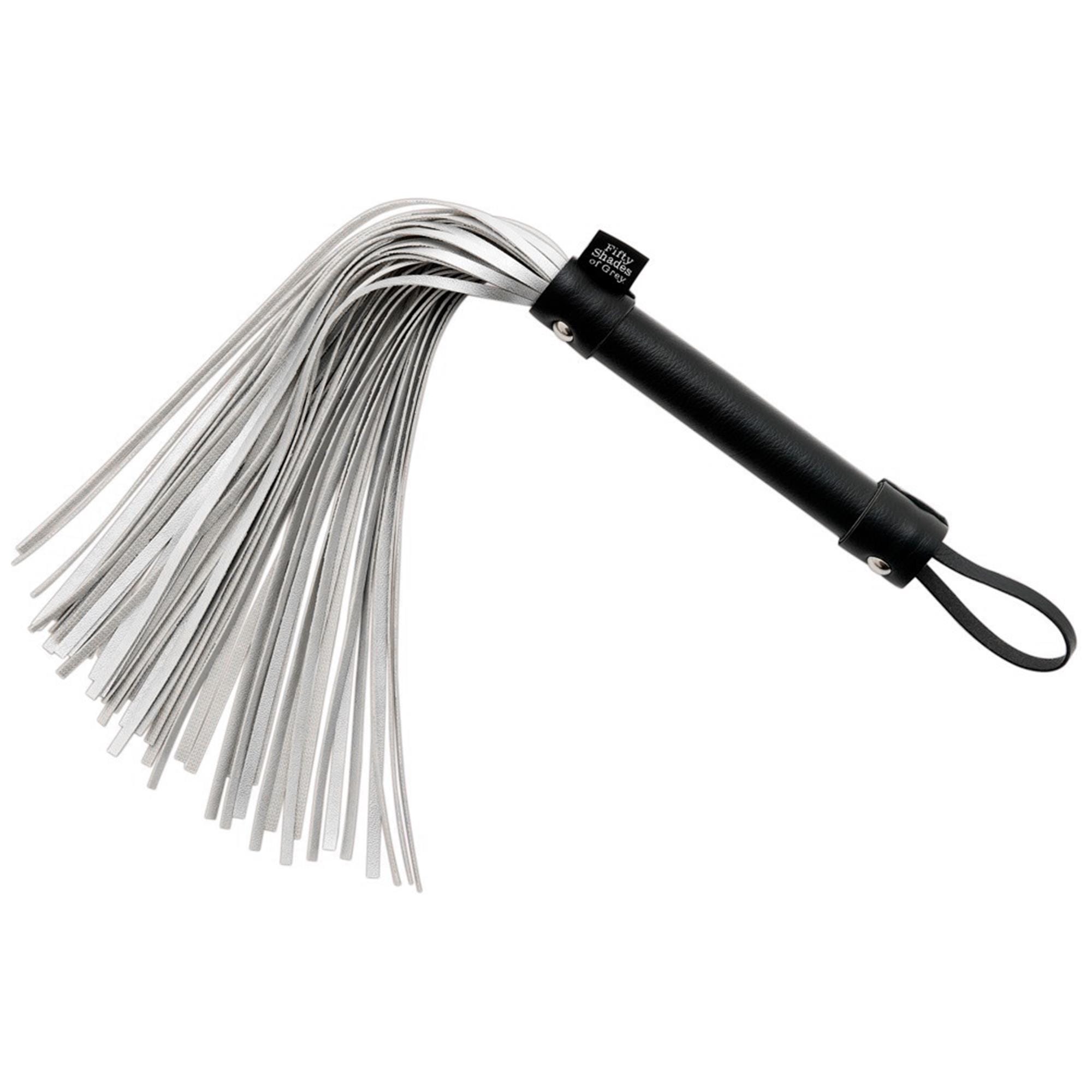 Master Series Gunmetal Chain Flogger